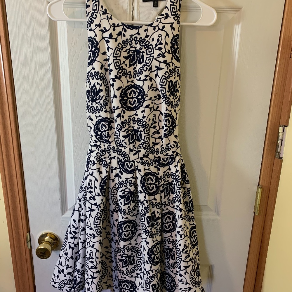 Blue and white patterned dress